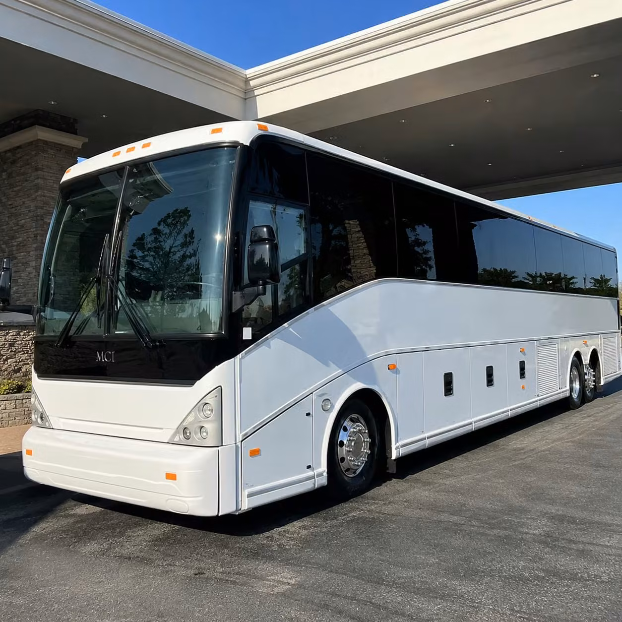 corporate groups in surprise trust charter buses for reliable airport transfers