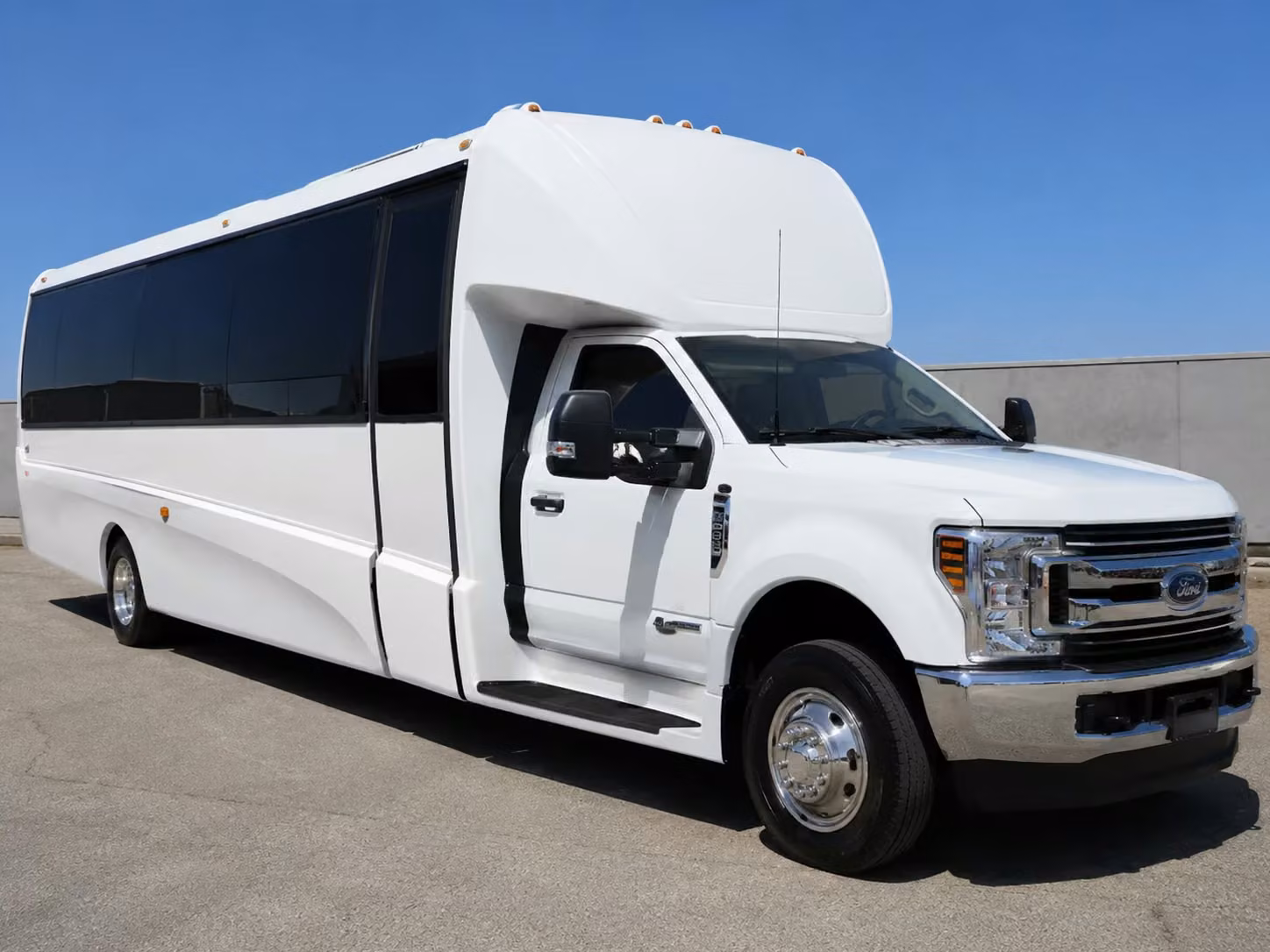 surprise 18 passenger minibus rental
